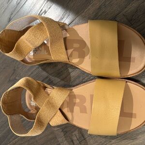 Sorel Women's Mustard Sandals